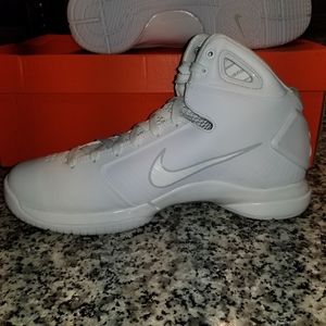Nike Hyperdunk 08